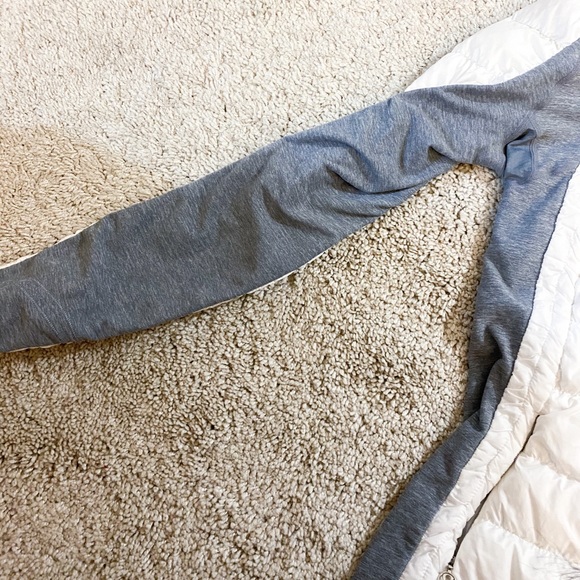 new Lululemon Fluff Off puffer pullover (rare) - Picture 4 of 10